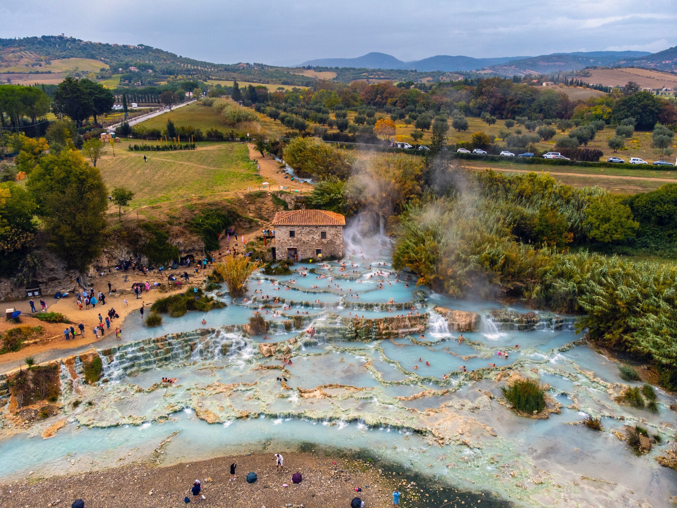 Foto di Gianluca Colombi: https://www.pexels.com/it-it/foto/campagna-italia-esterno-vasca-da-bagno-10666666/